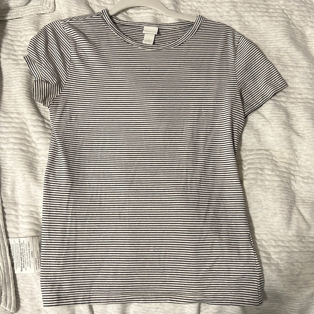 H&M Black and White Top